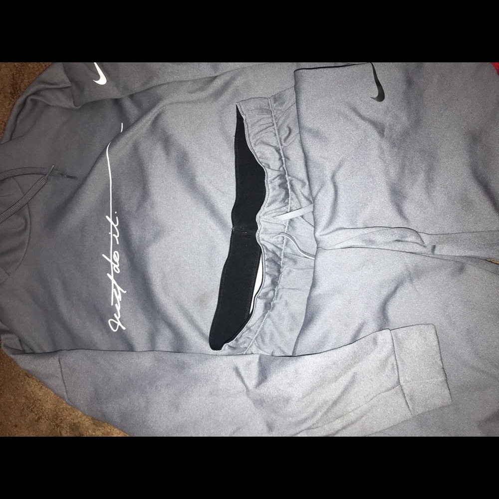 Nike sweatsuit
